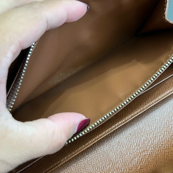 ‼️sold‼️Louis Vuitton Sarah Wallet - Picture 13 of 16